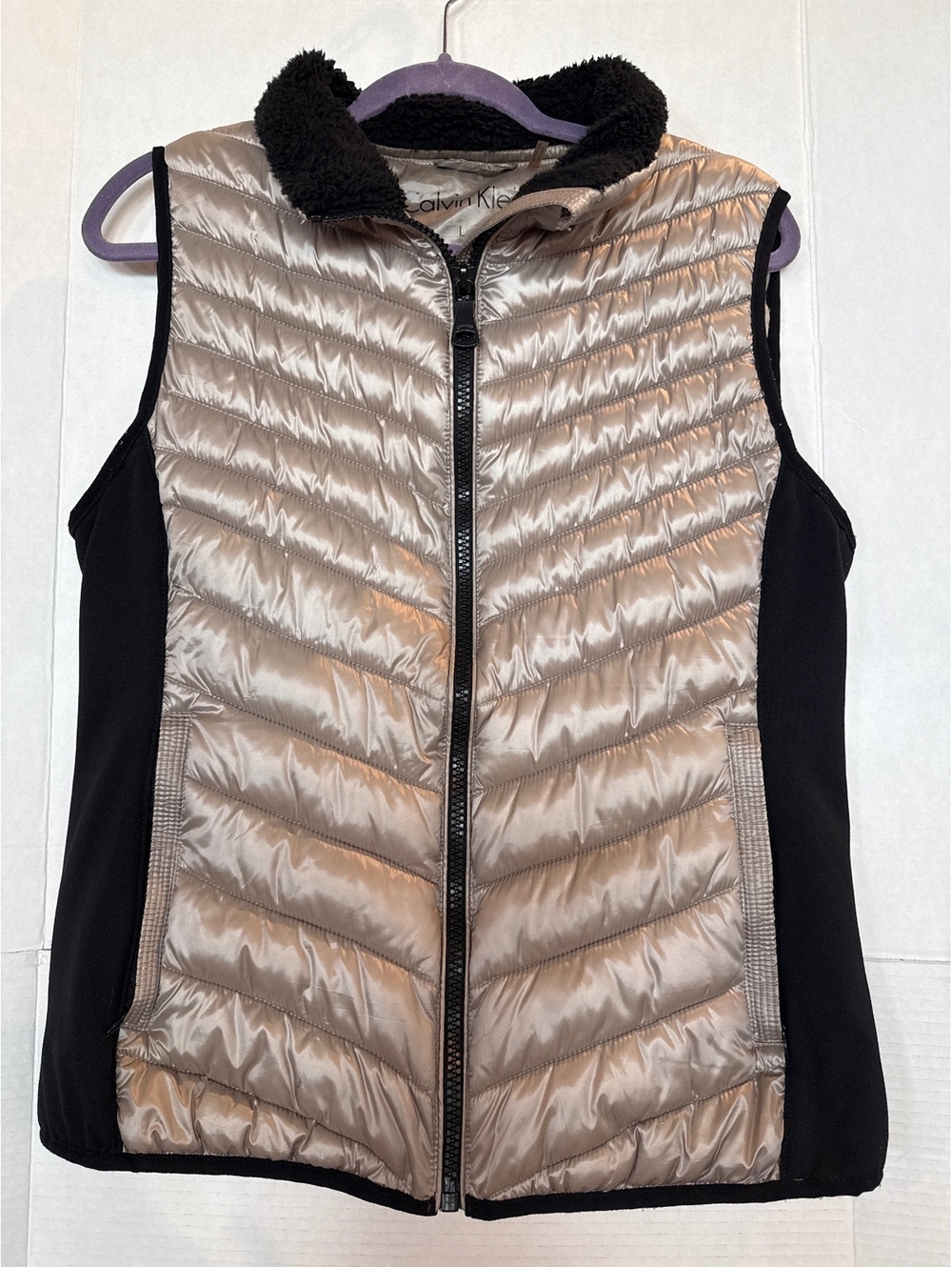 Calvin Klein Women's Quilted Puffer Vest with Sherpa Collar, Size Large